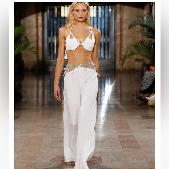 RUNWAY Fall/Winter ‘22 Pat Bo Hand Beaded Wide Leg Pants - Picture 2 of 15